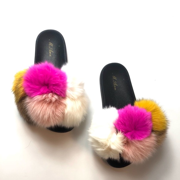 New arrivals fluffy colorful slippers - Picture 3 of 3